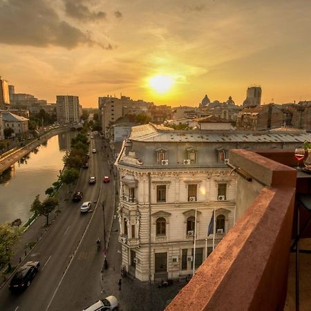 Baroque Splendor: Breathtaking Views & Design Apartment Bucharest Exterior photo