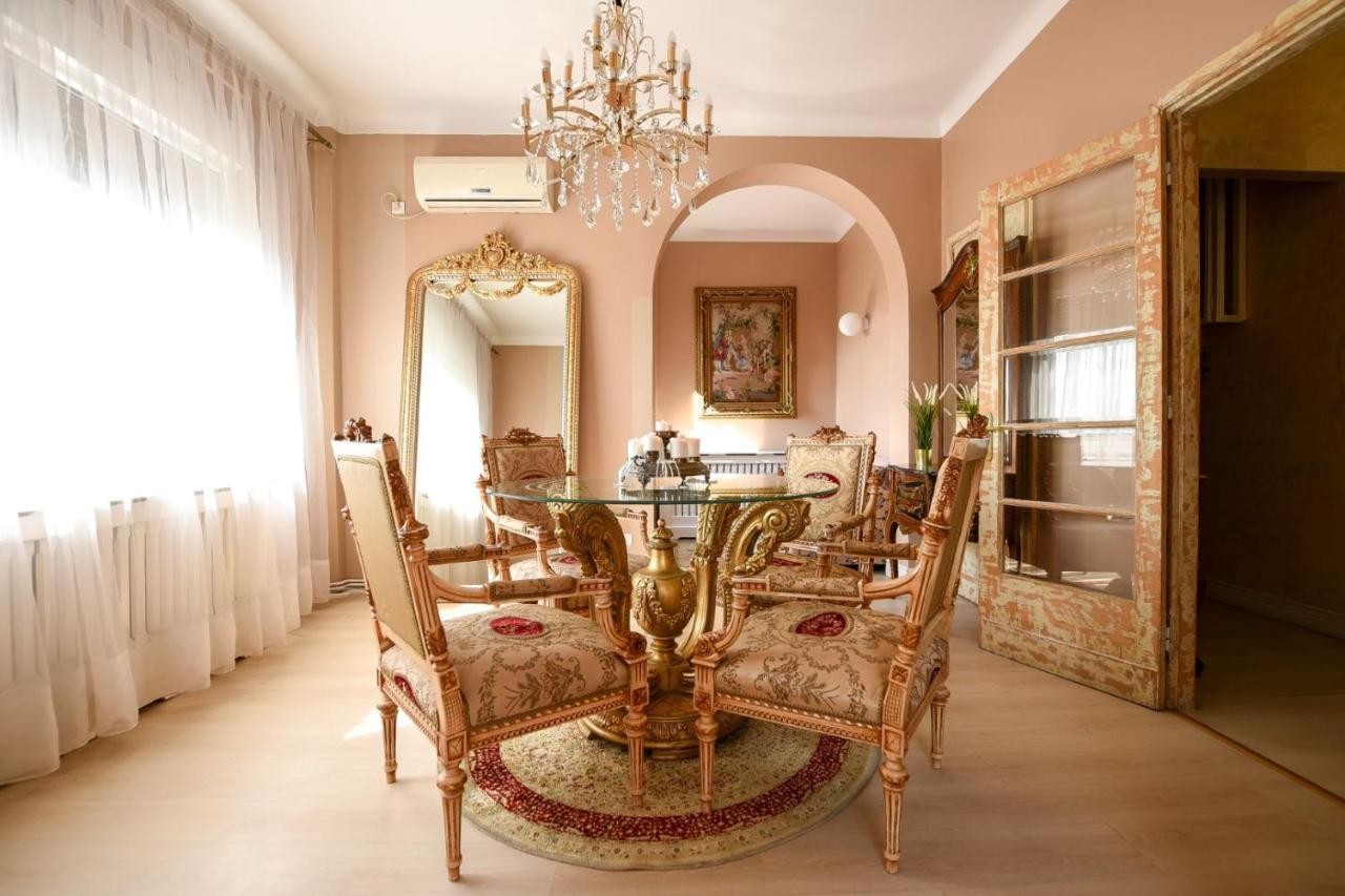 Baroque Splendor: Breathtaking Views & Design Apartment Bucharest Exterior photo