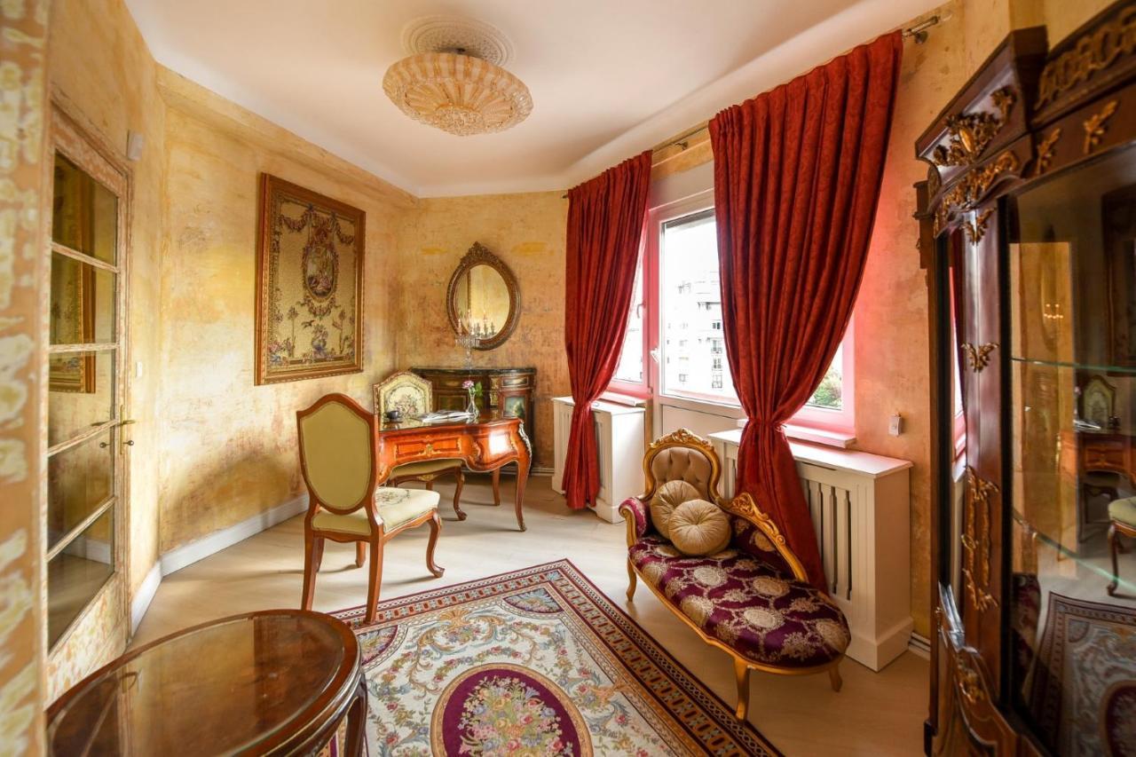Baroque Splendor: Breathtaking Views & Design Apartment Bucharest Exterior photo