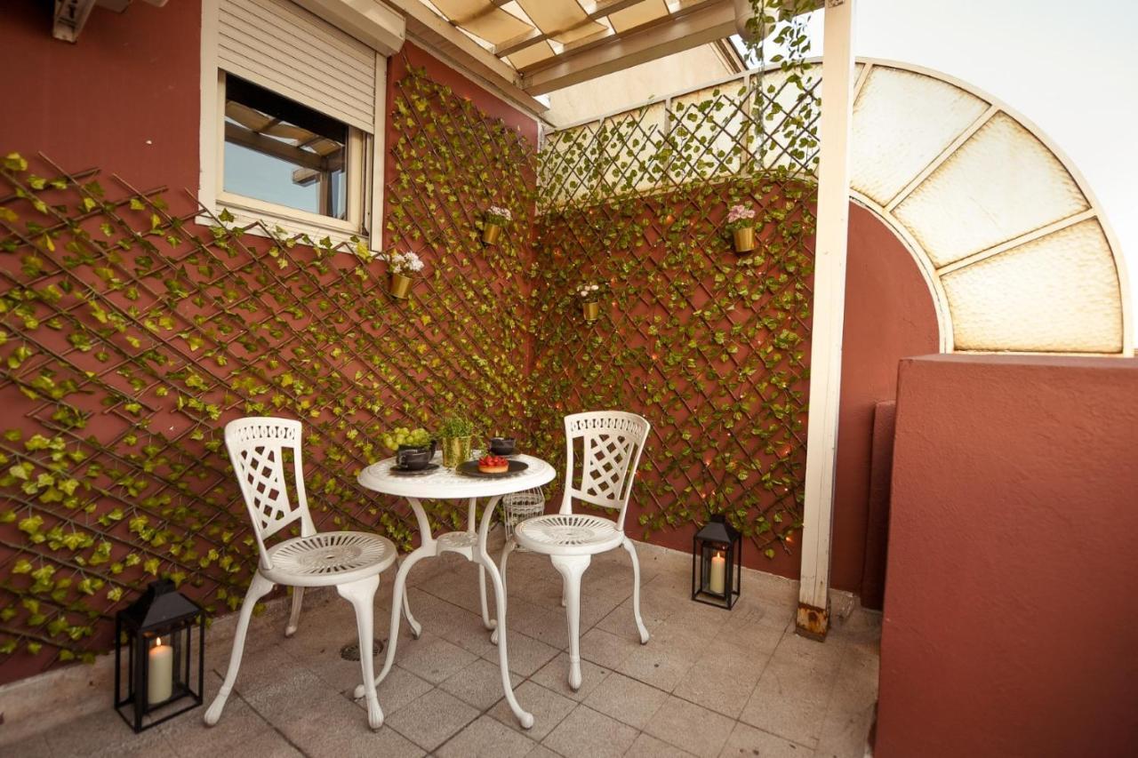 Baroque Splendor: Breathtaking Views & Design Apartment Bucharest Exterior photo